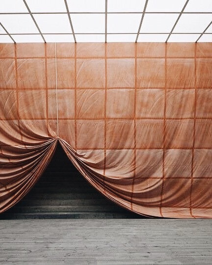 Archillect ID 243031