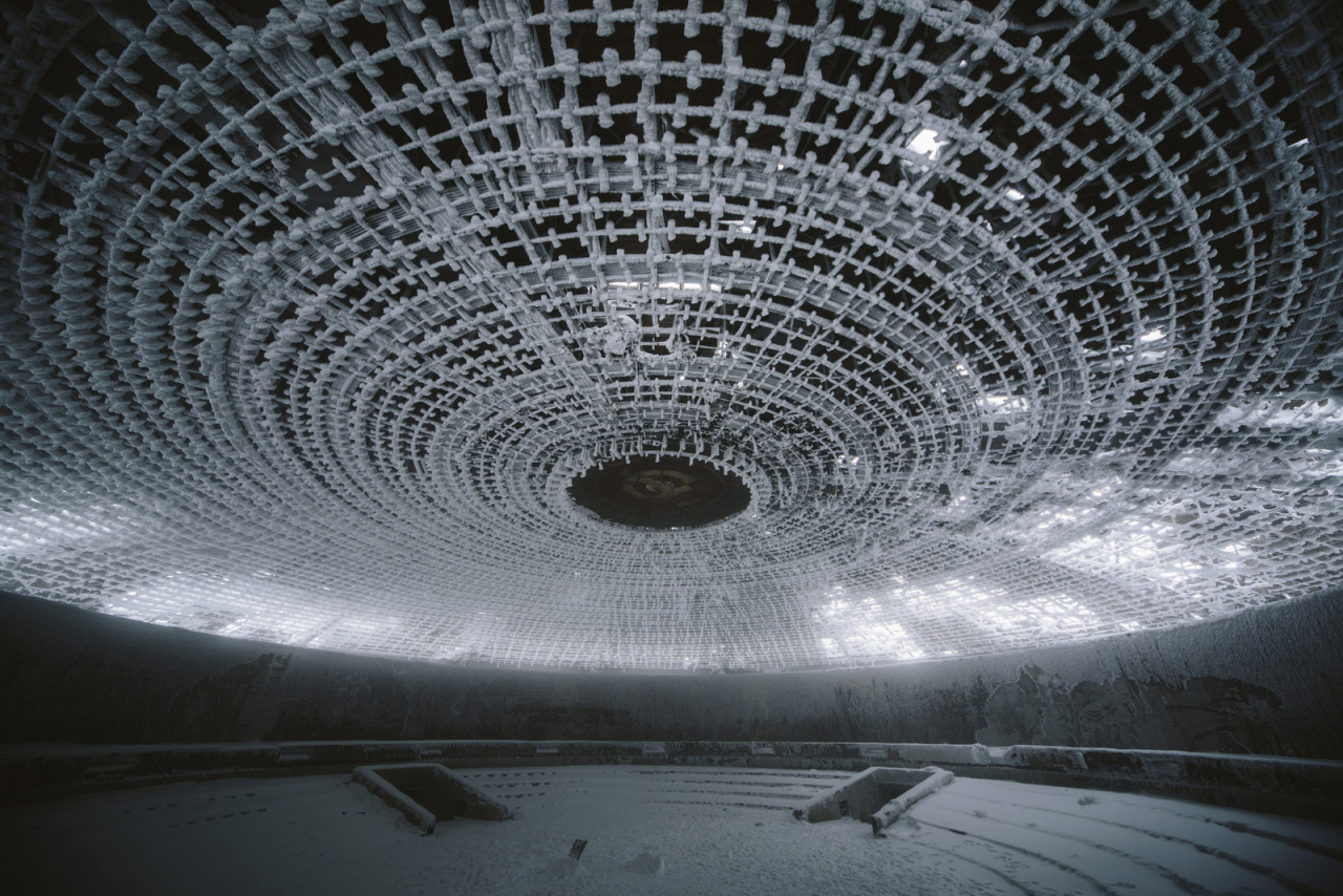Archillect ID 243486