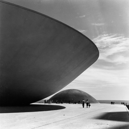 Archillect ID 244189