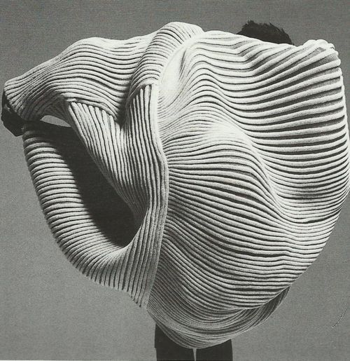 Archillect ID 245369