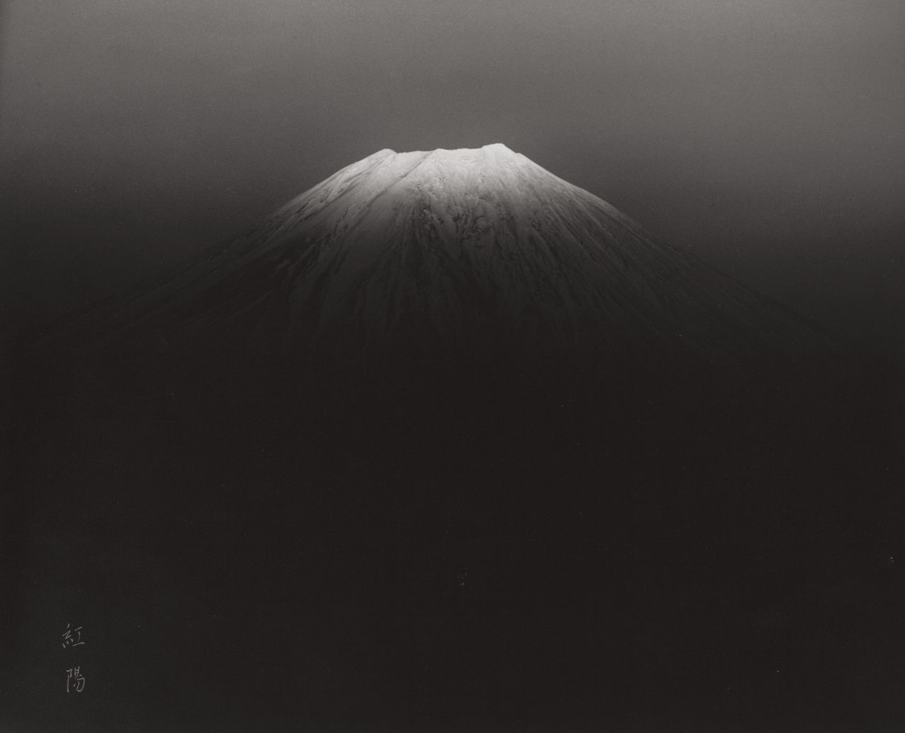 Archillect ID 245790
