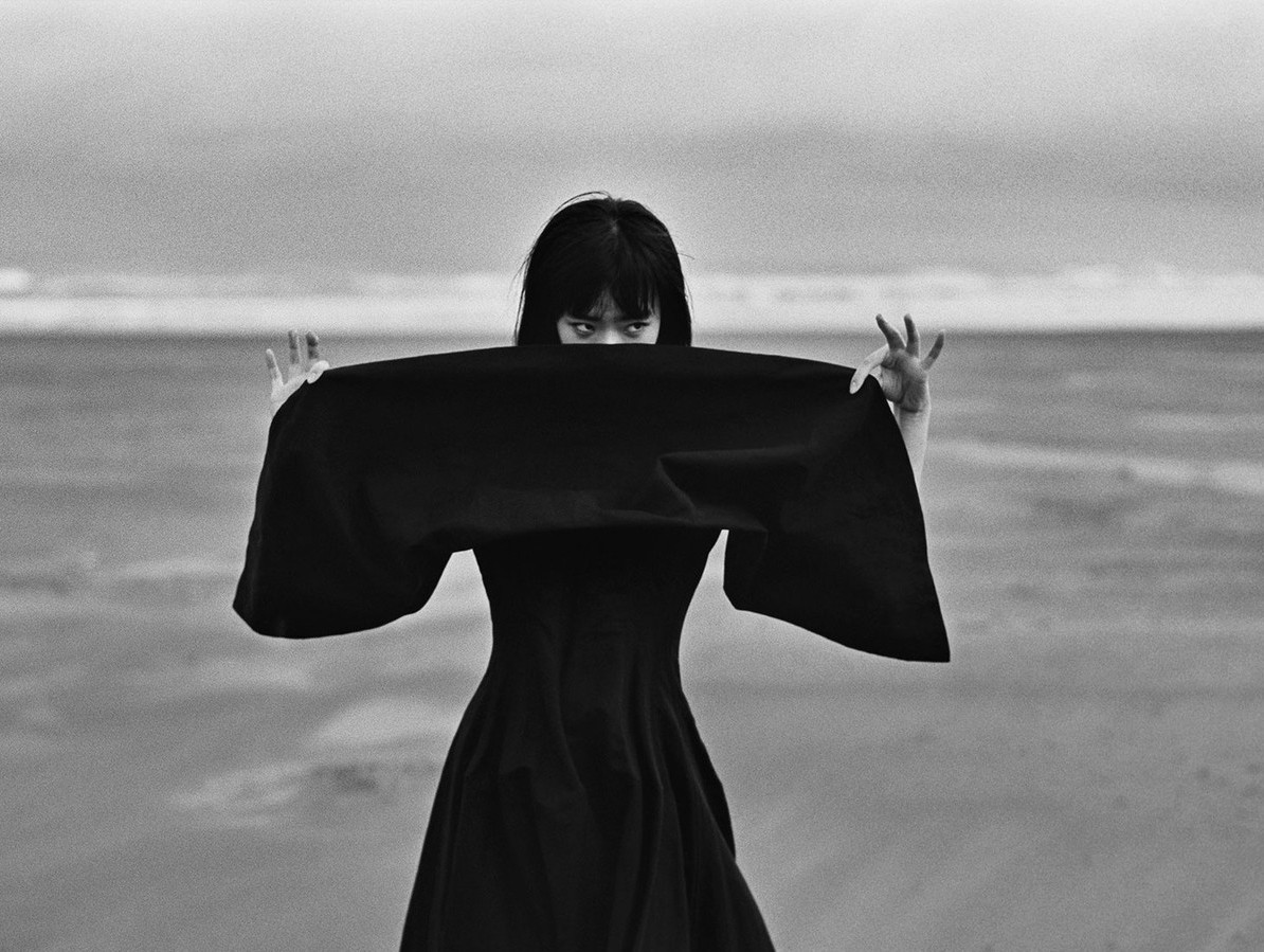 Archillect ID 246073