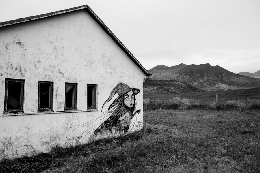 Archillect ID 247400