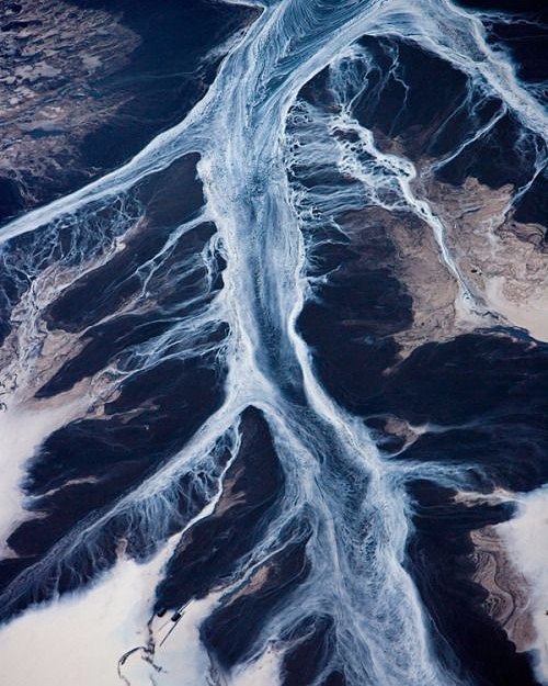 Archillect ID 248118