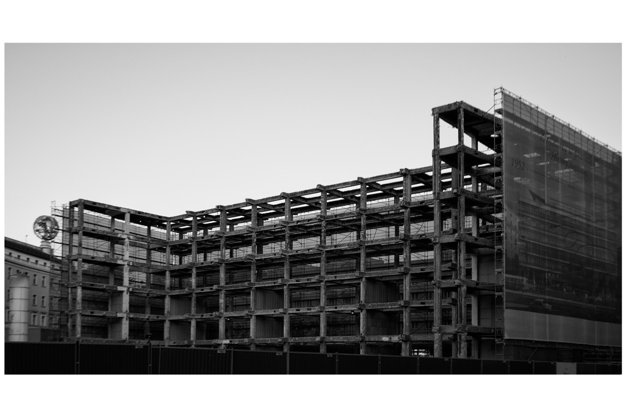 Archillect ID 250234