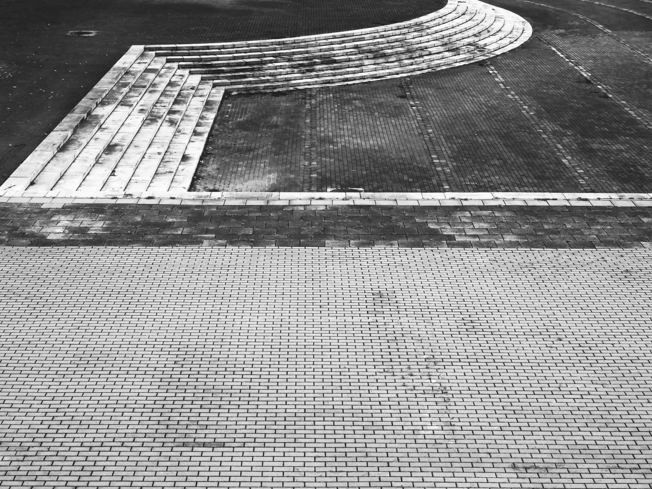 Archillect ID 251471