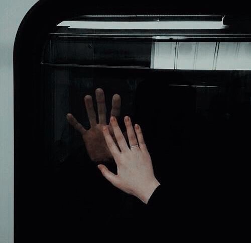 Archillect ID 254639