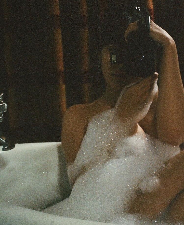 Archillect ID 255911