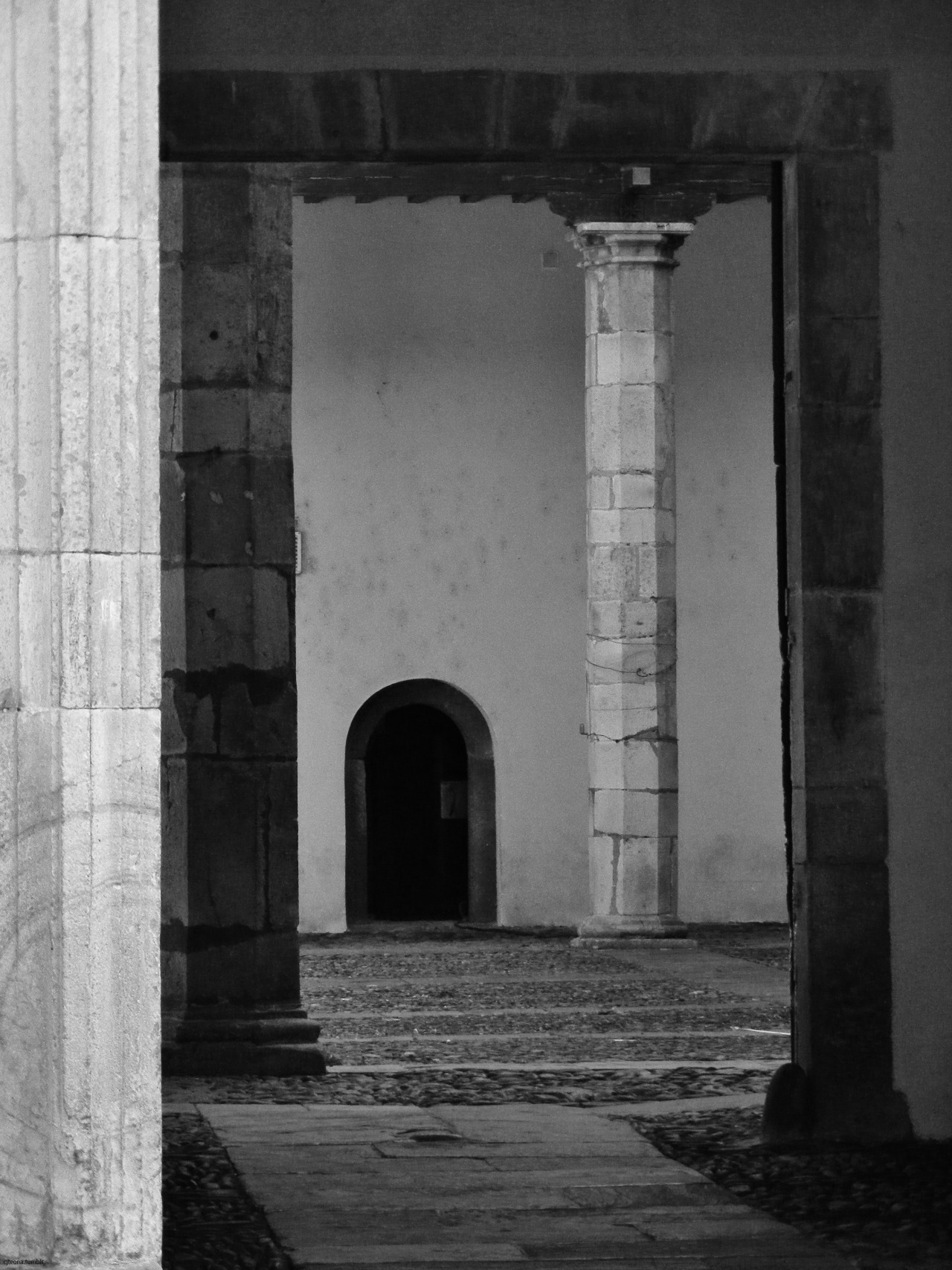 Archillect ID 258306
