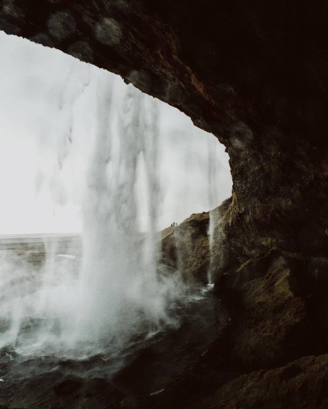 Archillect ID 259823