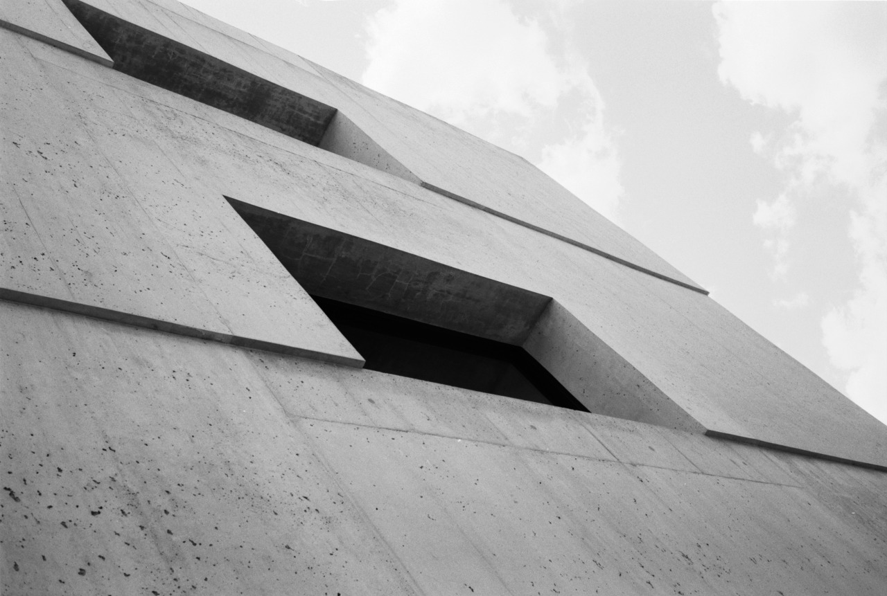 Archillect ID 273808