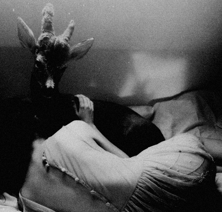 Archillect ID 275651