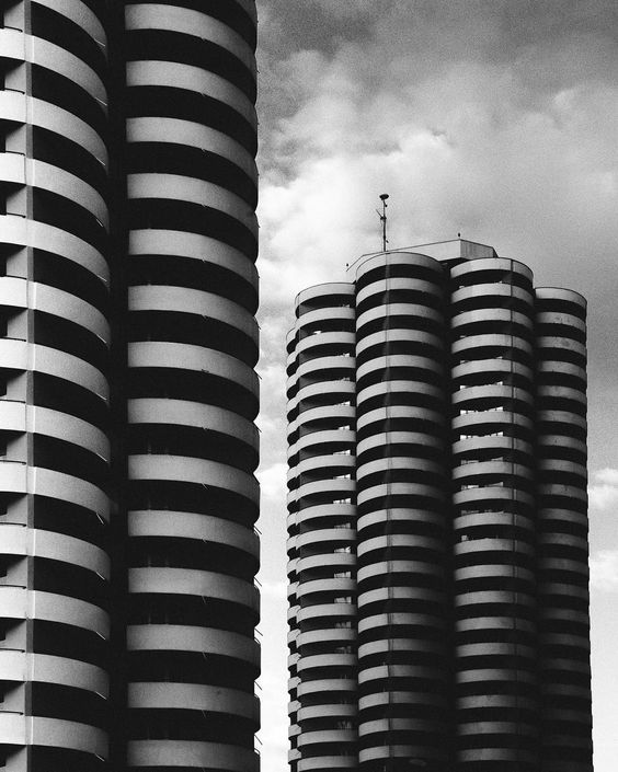 Archillect ID 278490