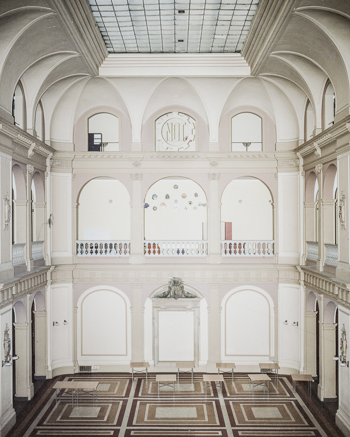 Archillect ID 279401