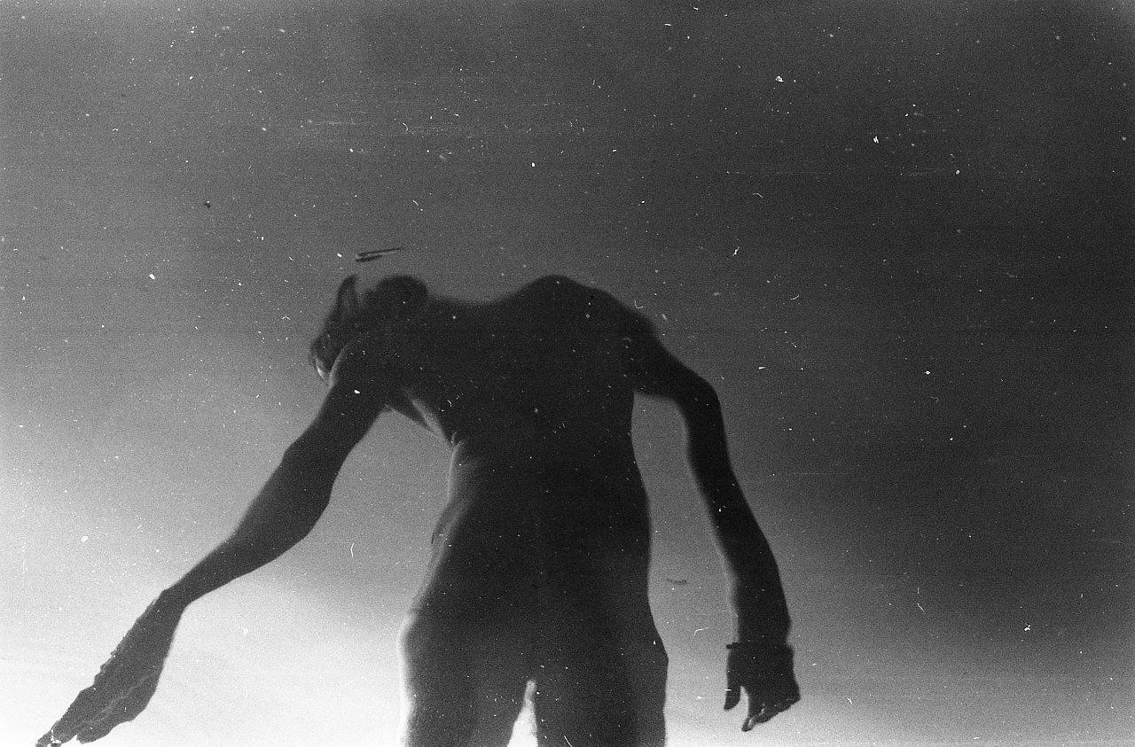 Archillect ID 279734
