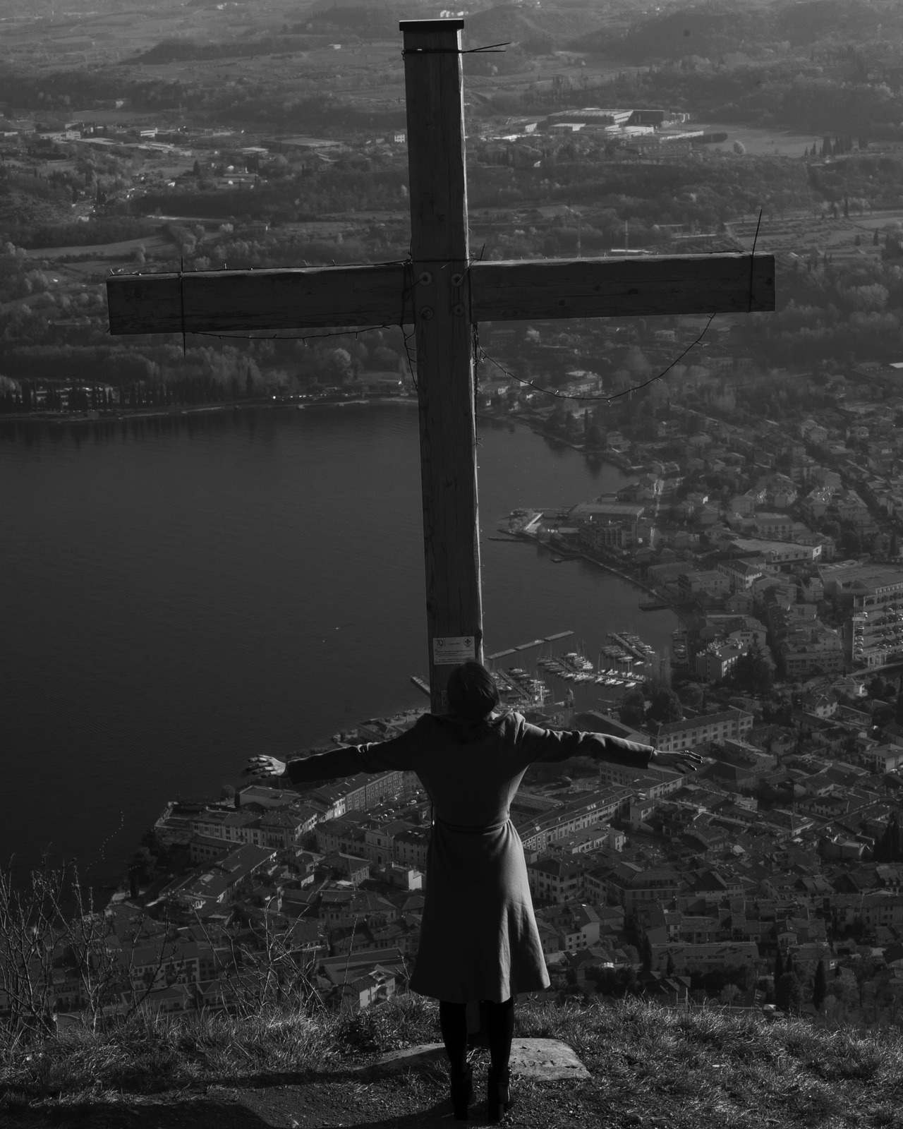 Archillect ID 279924