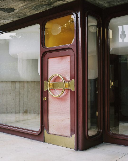 Archillect ID 282185