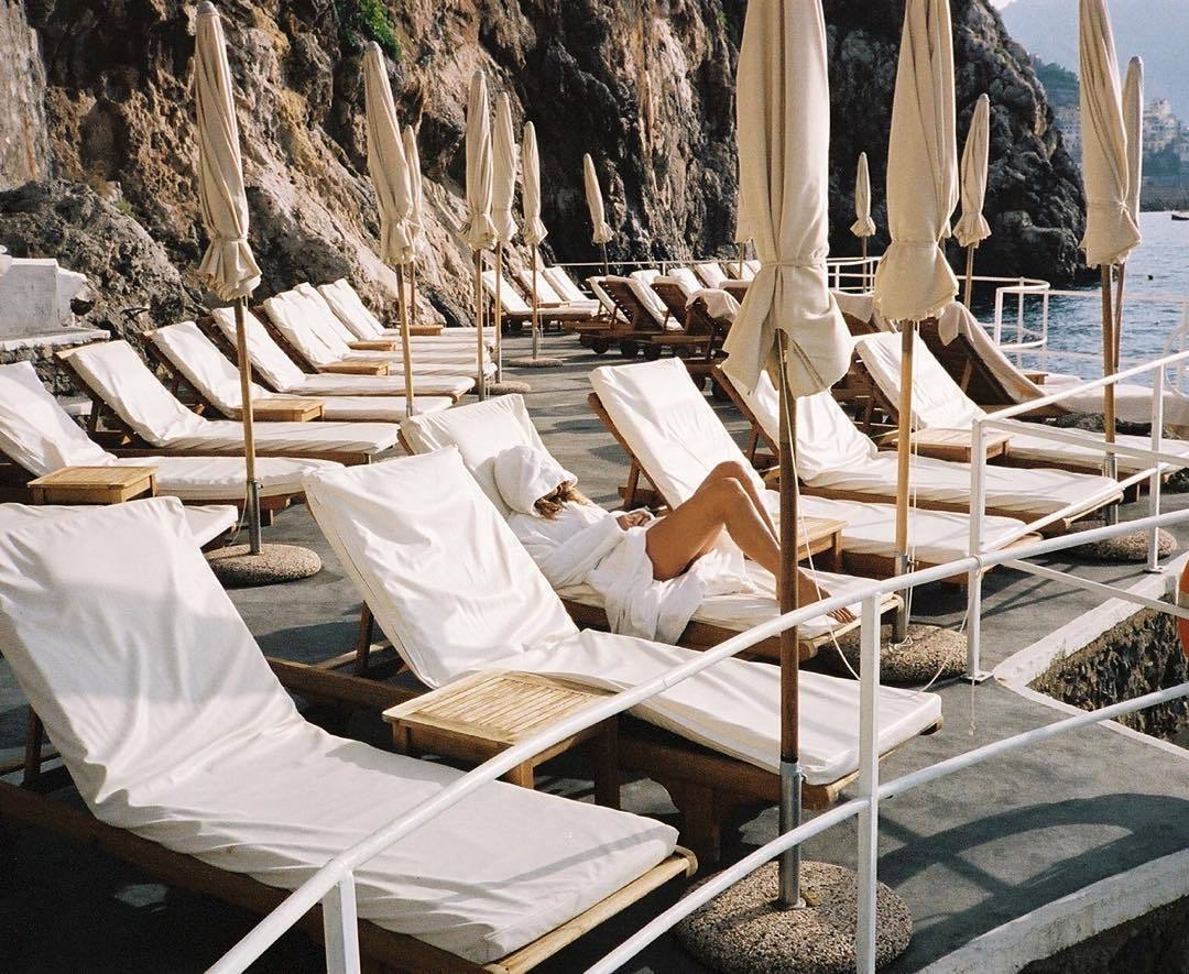 Archillect ID 284156