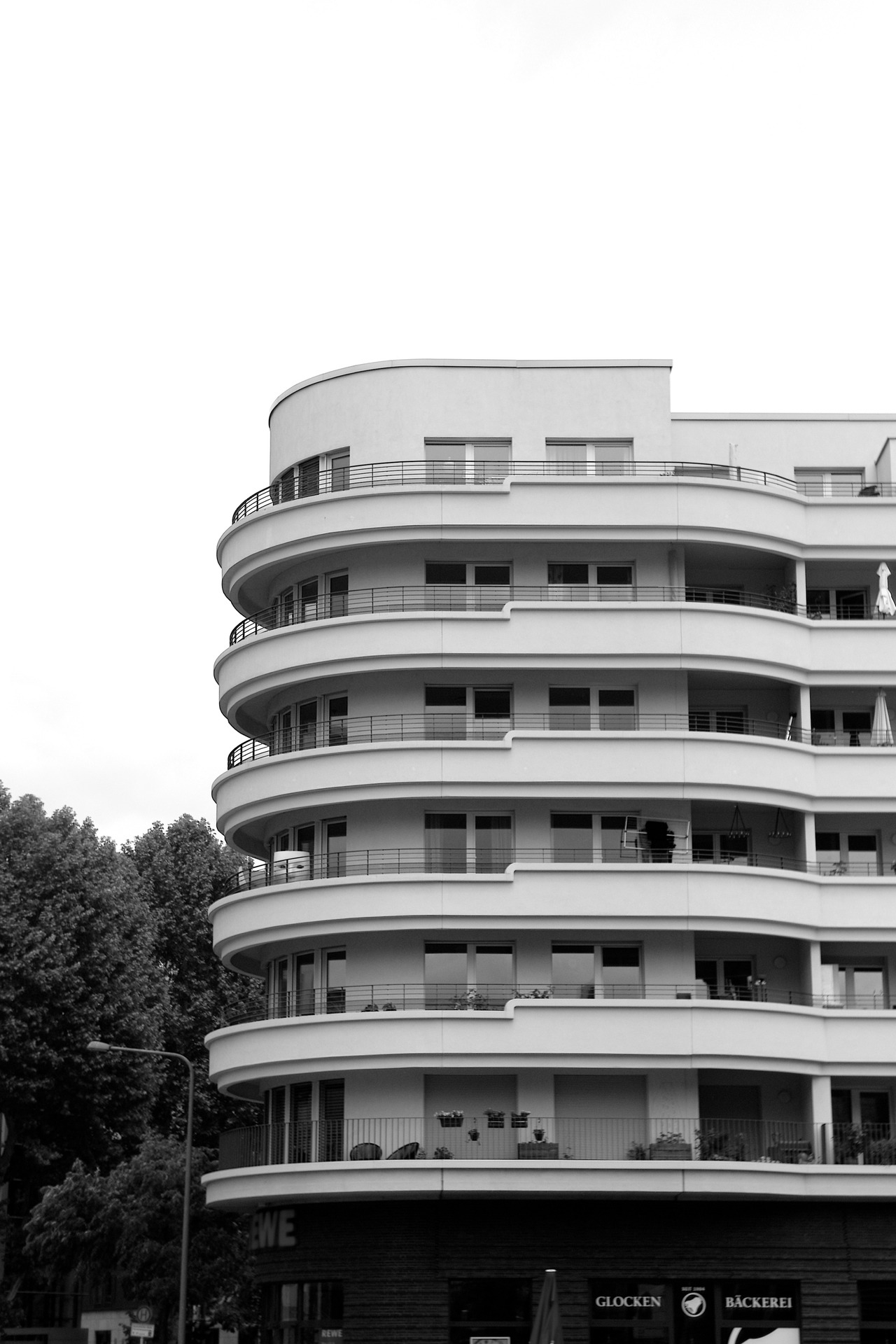Archillect ID 285297