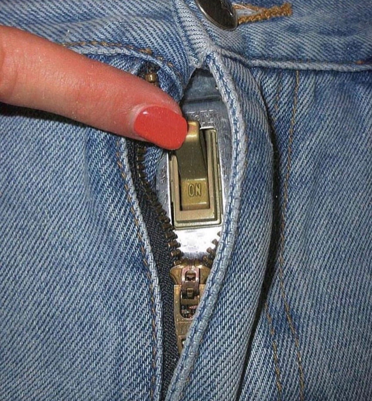 Archillect ID 285567