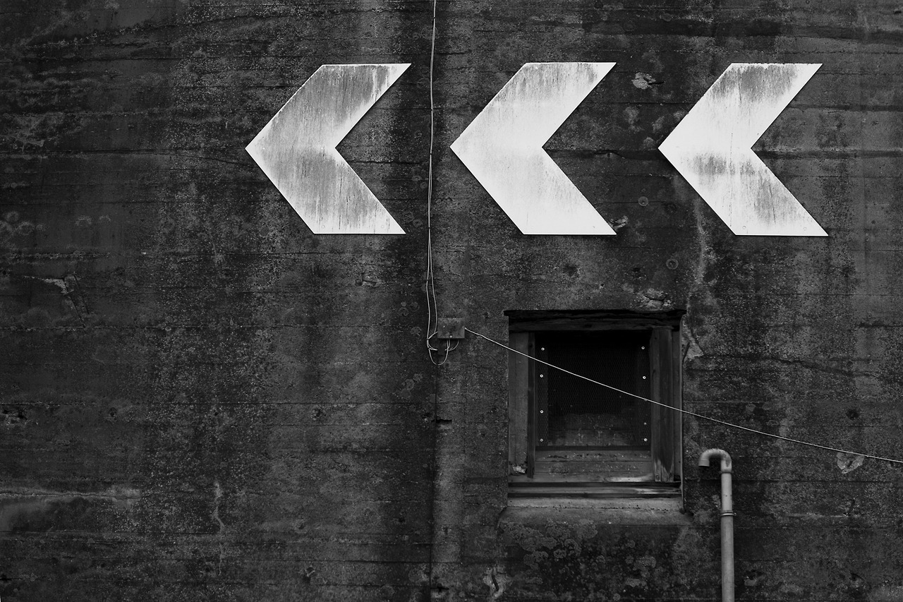 Archillect ID 286405