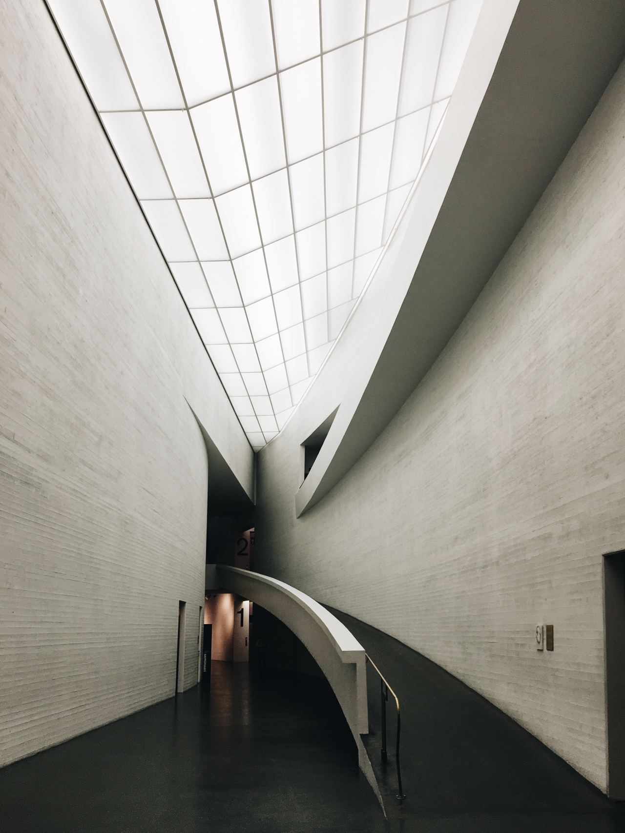 Archillect ID 289270