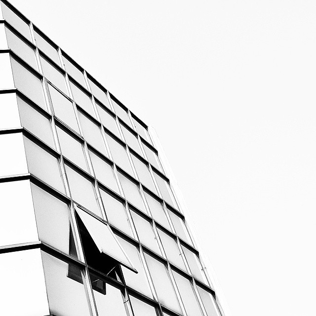 Archillect ID 289917