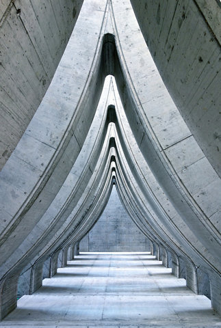 Archillect ID 290445