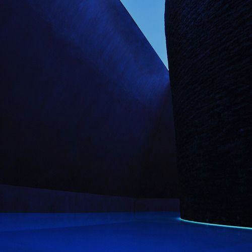Archillect ID 290671