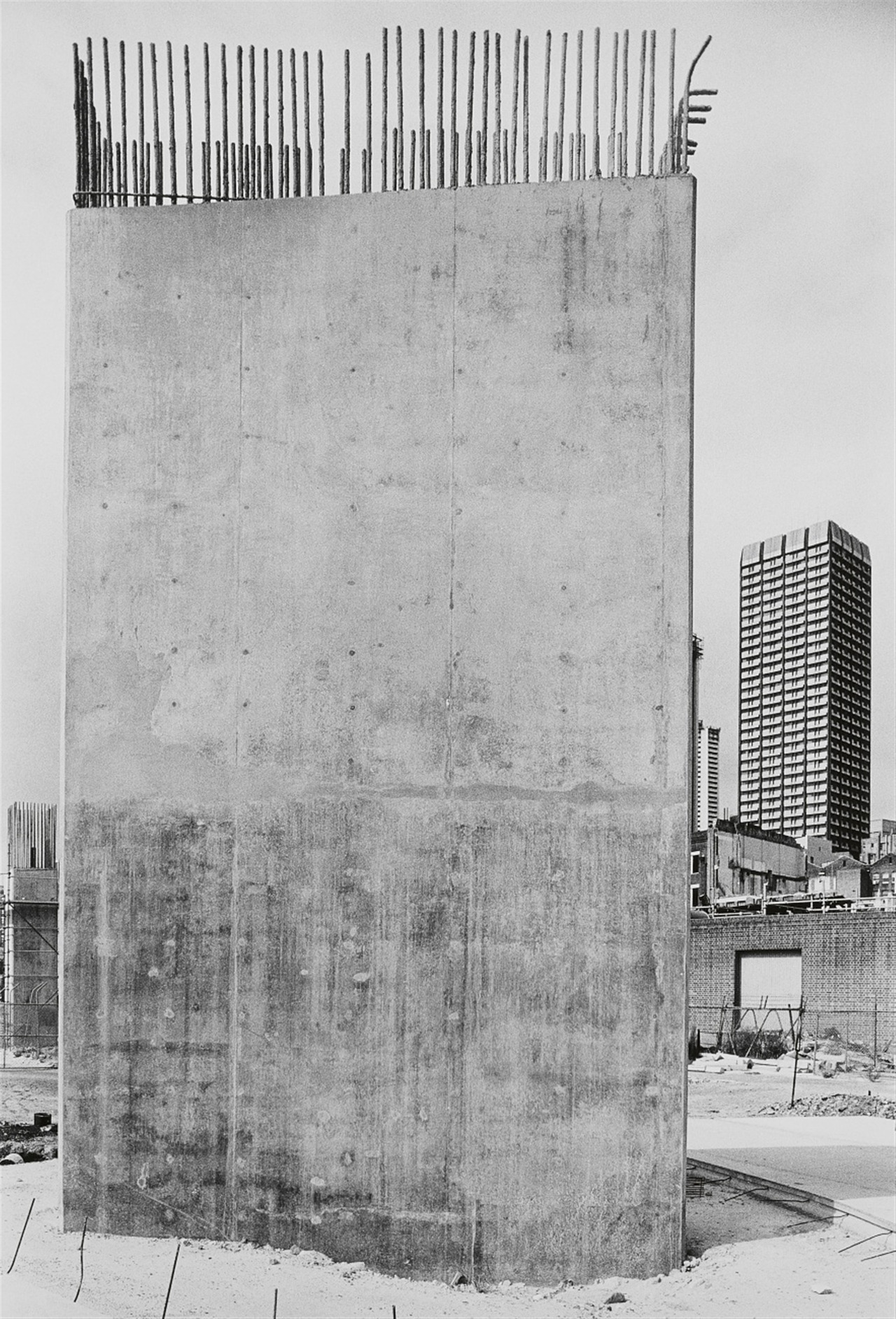 Archillect ID 296148