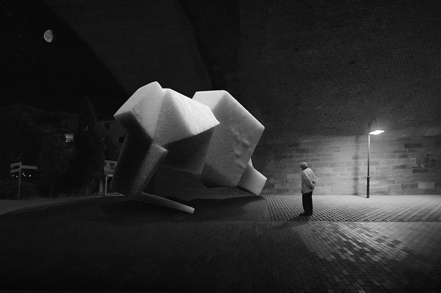 Archillect ID 300350