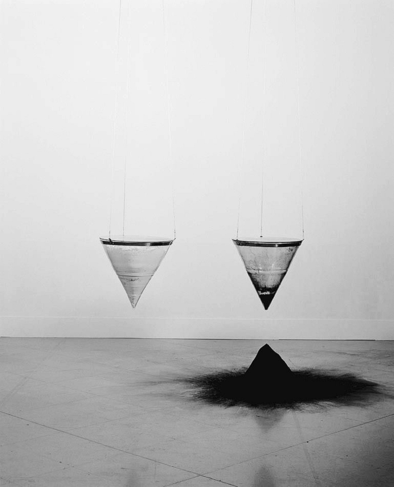 Archillect ID 300724