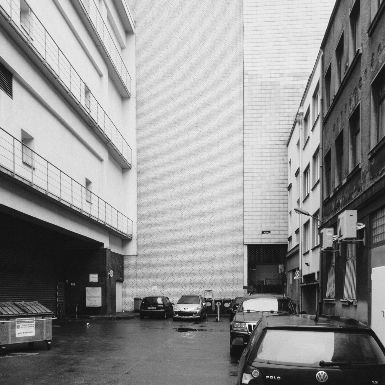 Archillect ID 301392