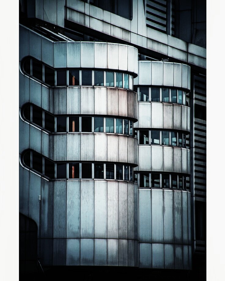 Archillect ID 301434