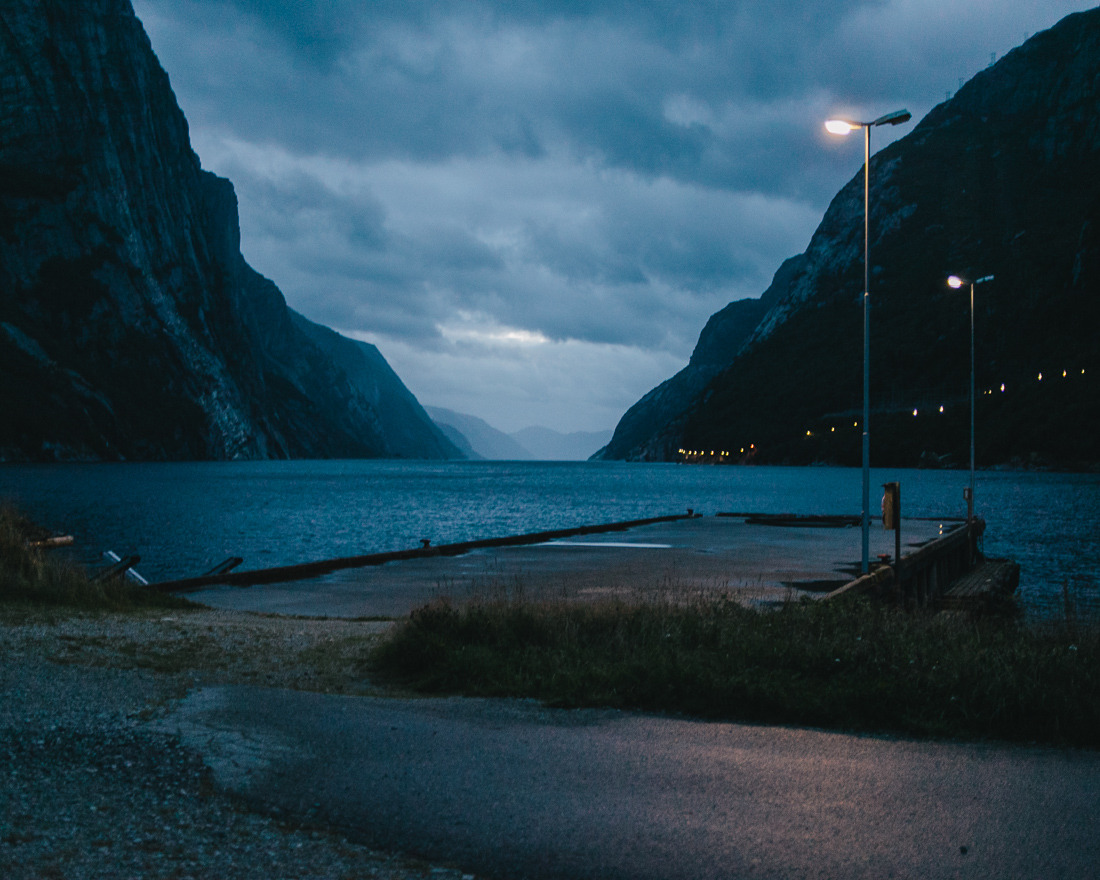 Archillect ID 301806