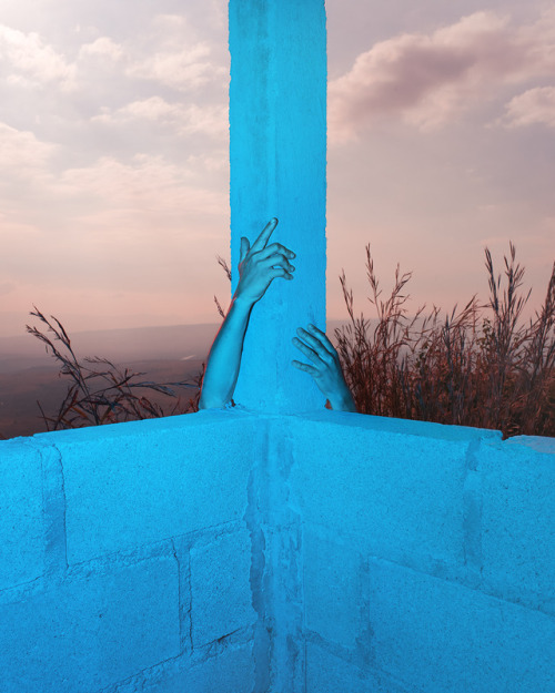 Archillect ID 302304