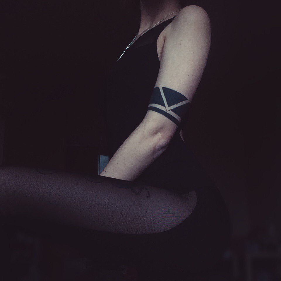 Archillect ID 302938