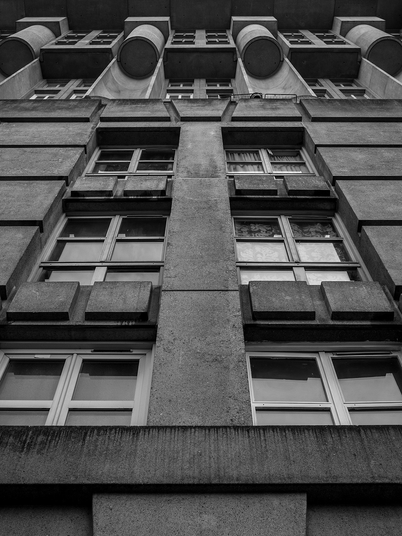 Archillect ID 303032