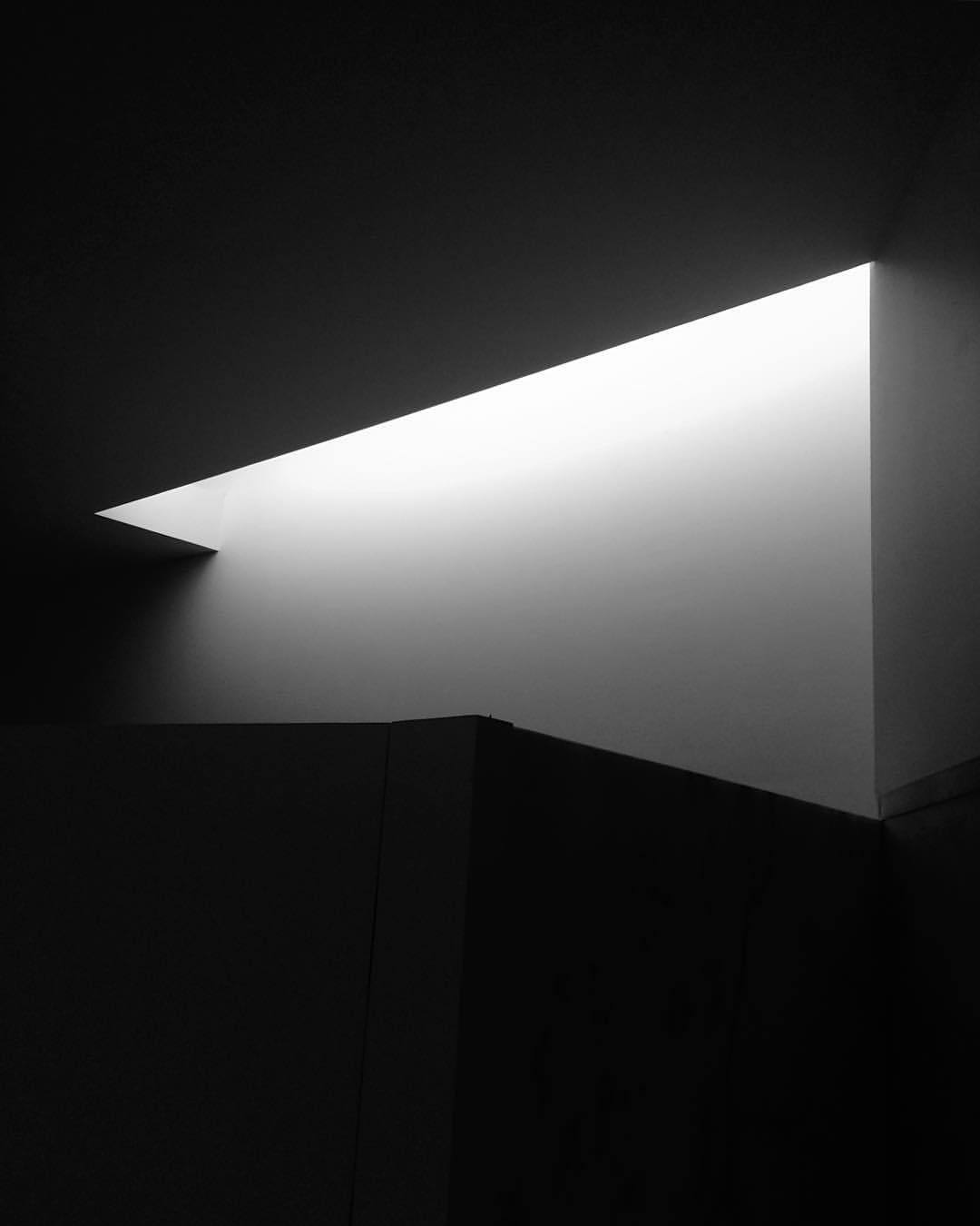 Archillect ID 305369