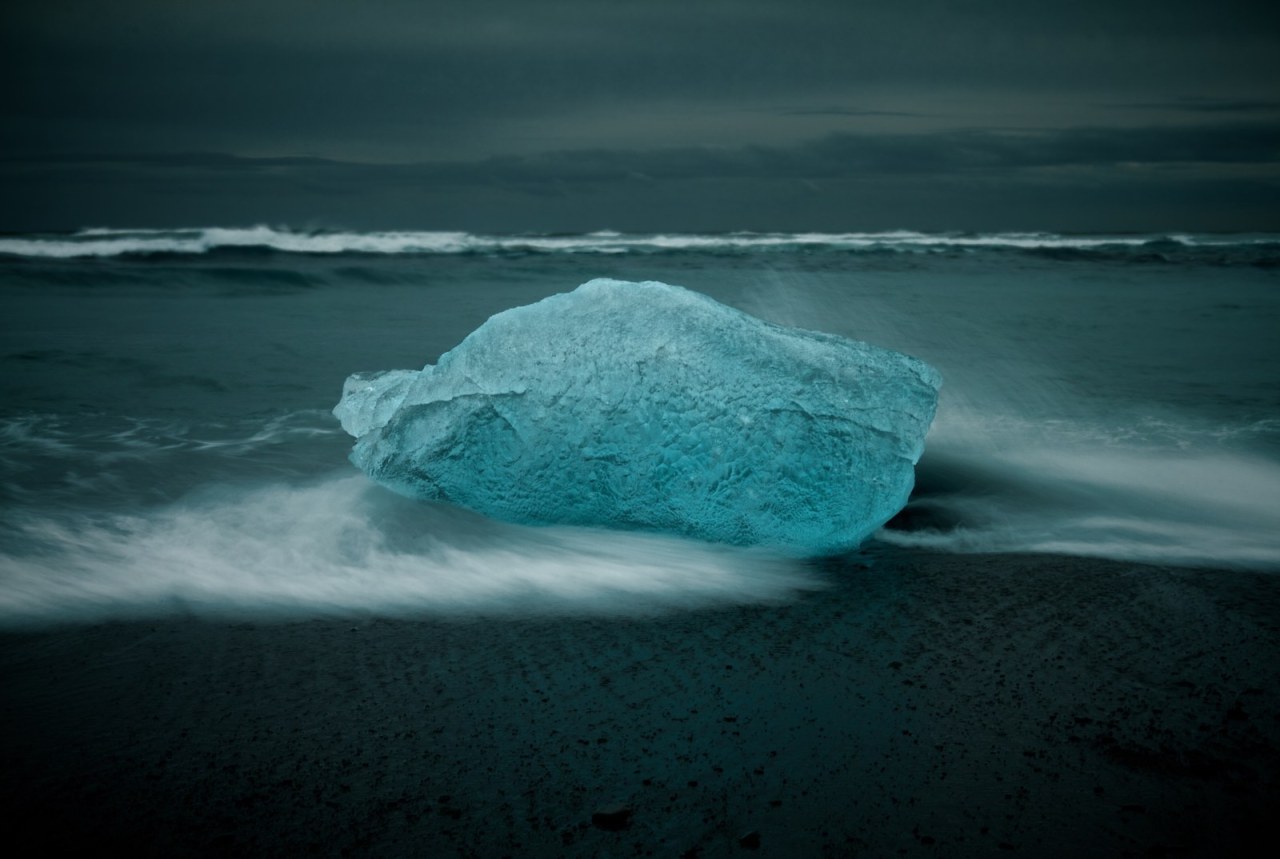 Archillect ID 305677