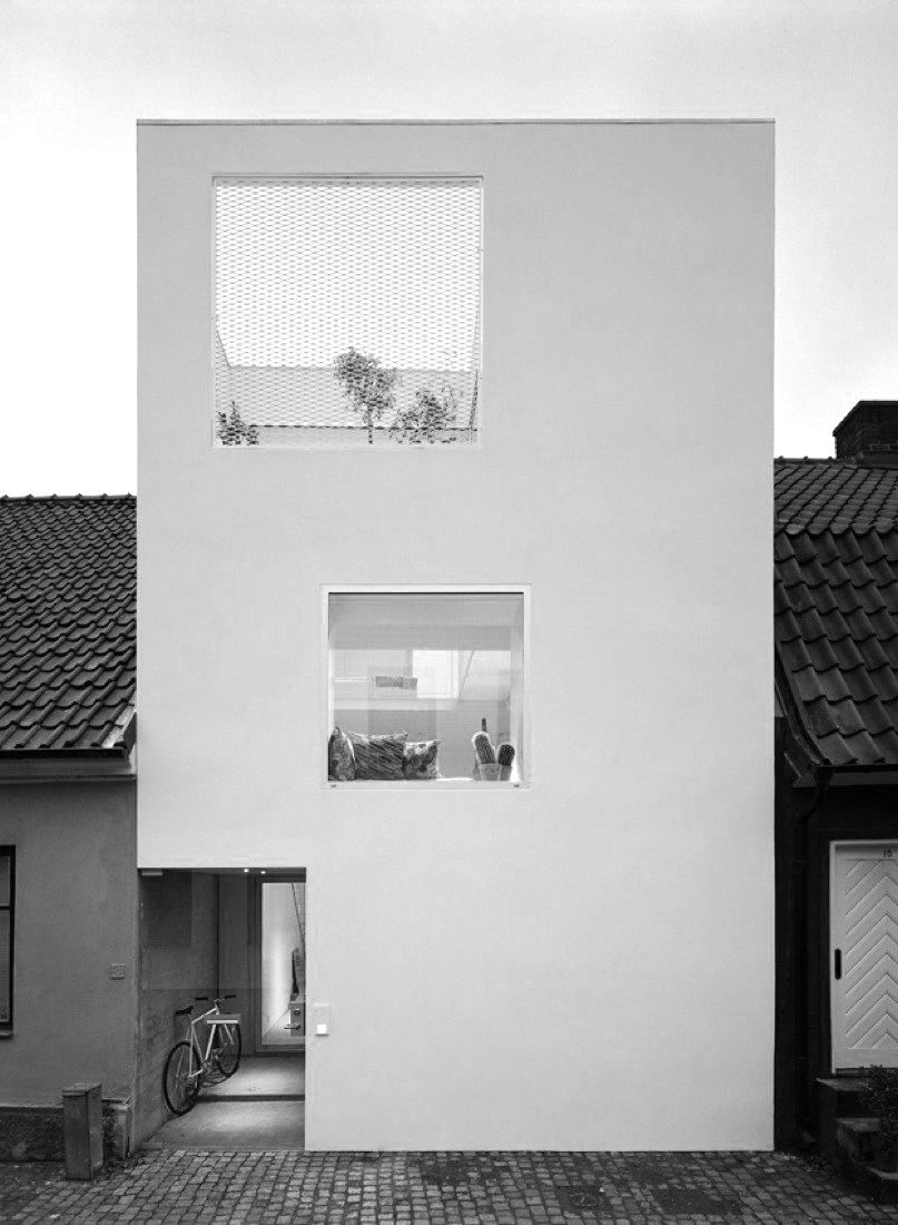 Archillect ID 305732