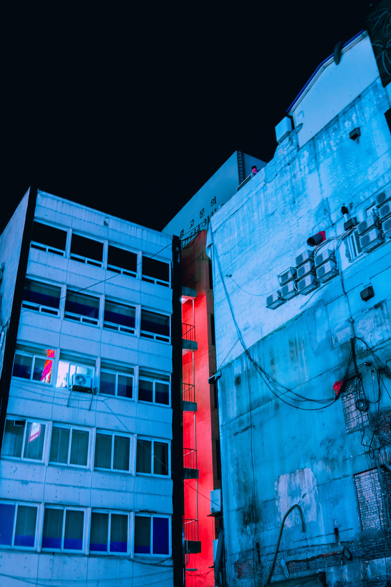 Archillect ID 306103