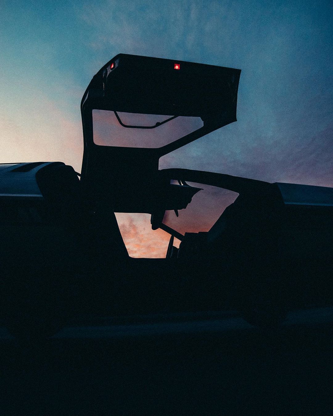 Archillect ID 306346