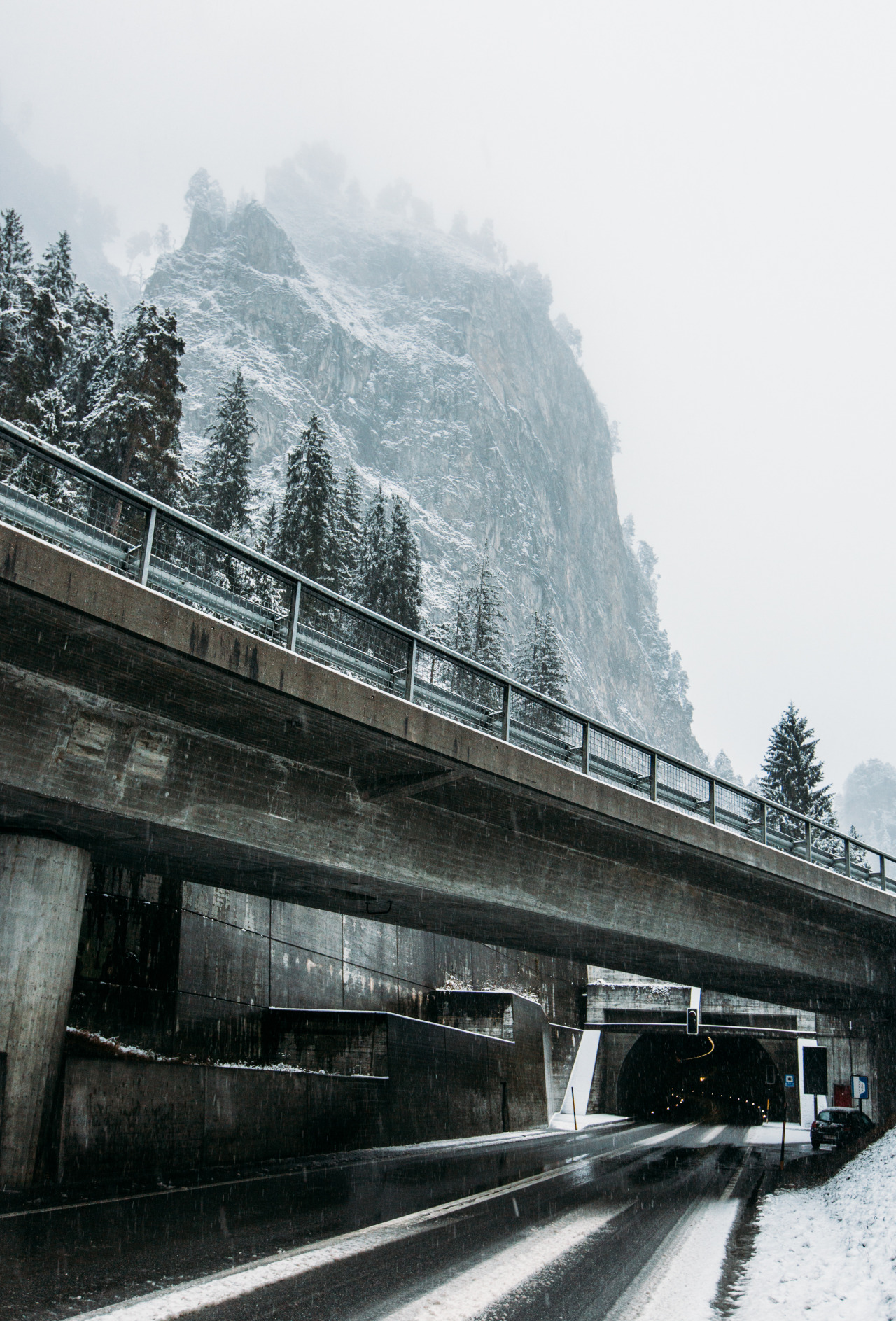 Archillect ID 310783