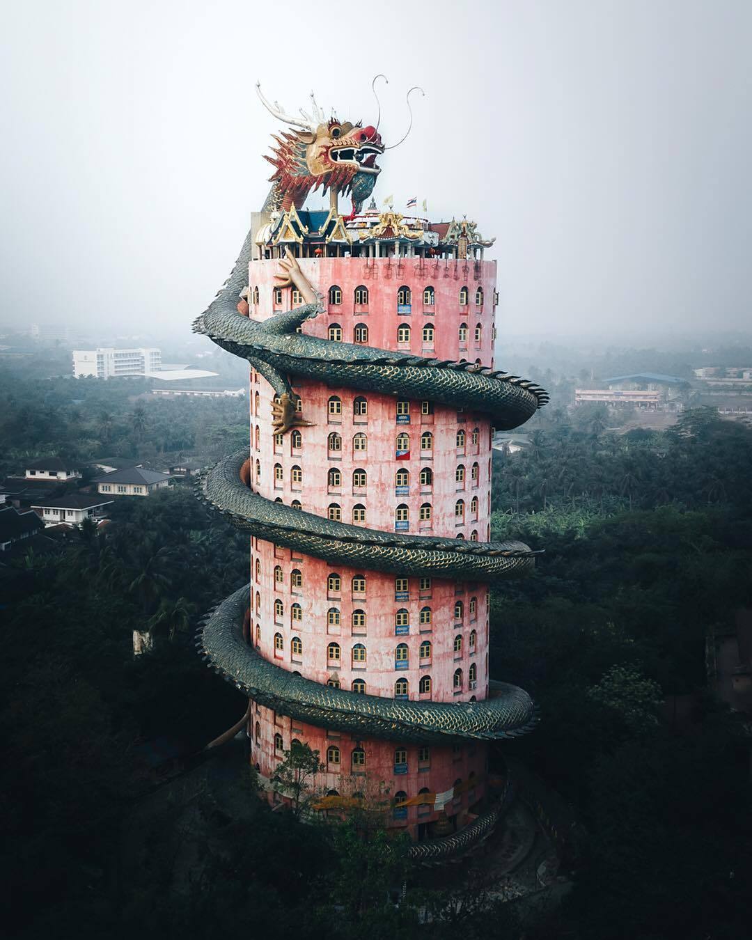 Archillect ID 311043