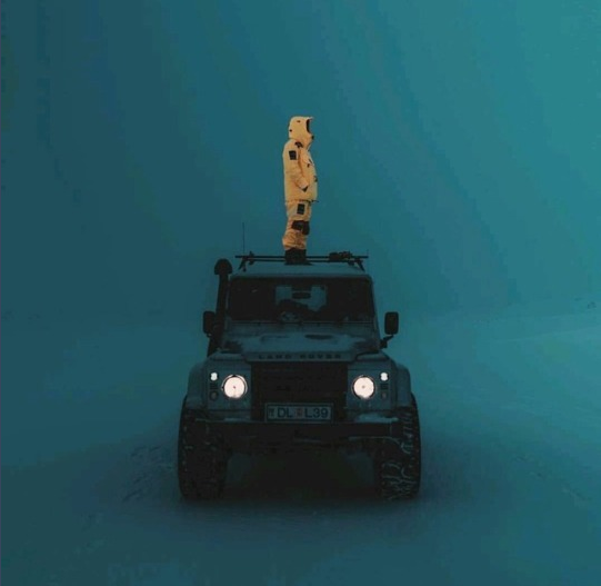 Archillect ID 312120