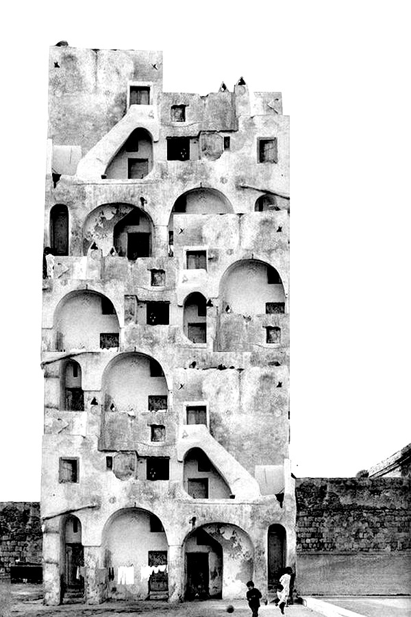 Archillect ID 313576