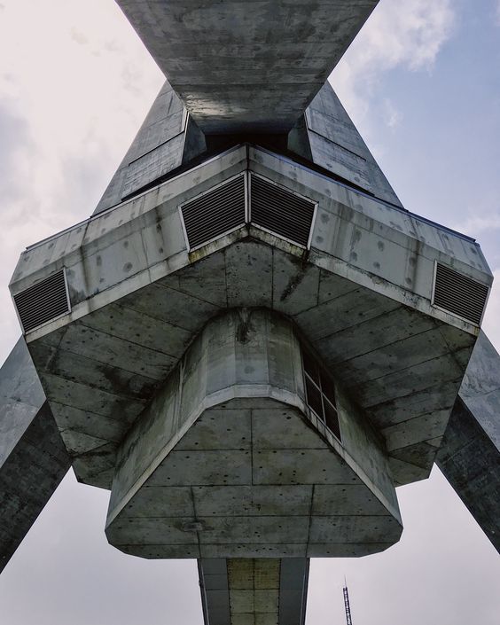 Archillect ID 316391