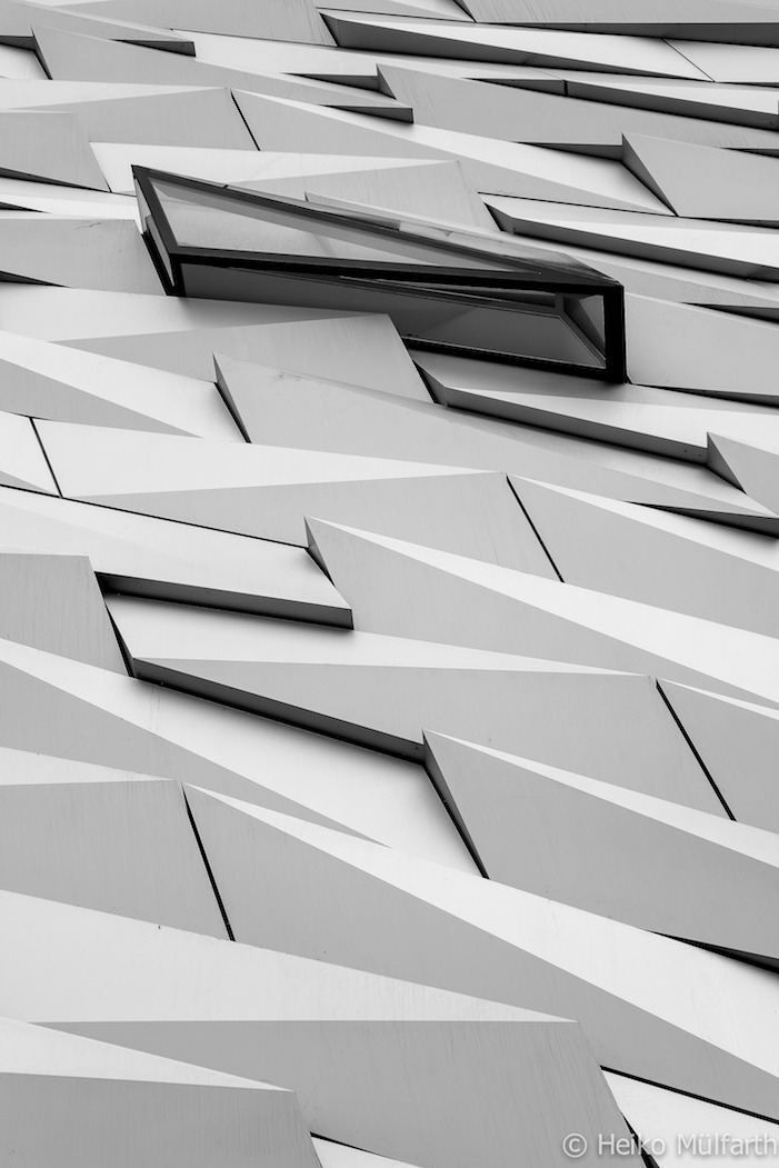 Archillect ID 317648