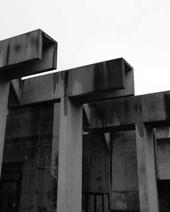 Archillect ID 319567